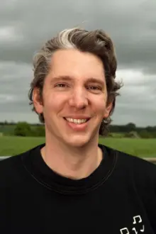 Edd China como: Self - Presenter