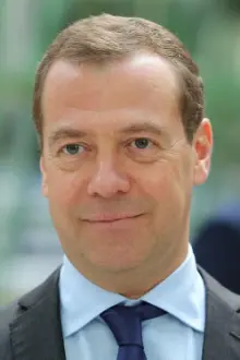 Dmitry Medvedev como: himself