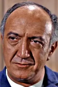 Frank Campanella como: Lieutenant Harris