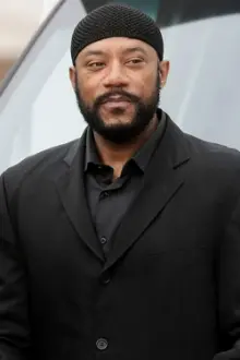 Ricky Harris como: Eyeswitness/Snoop's Father