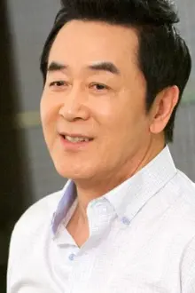 Han Jin-hee como: Yoon Byung-Eon