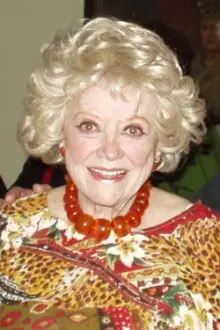 Phyllis Diller como: himself