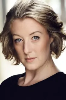 Julia McIlvaine como: June (voice)