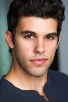 Steven Krueger como: David