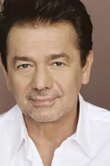 Adrian Zmed como: Phil Jorgenson