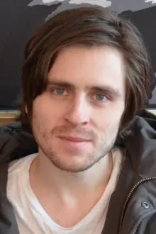 Sverrir Gudnason como: Pontus