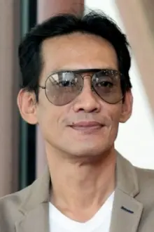 Faizal Hussein como: Zamri