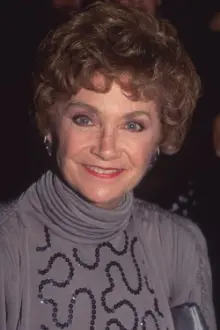 Estelle Getty como: Sophia Petrillo