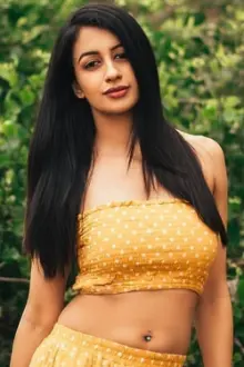 Udita Bhalla como: Naina