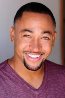 Percy Daggs III como: Luke