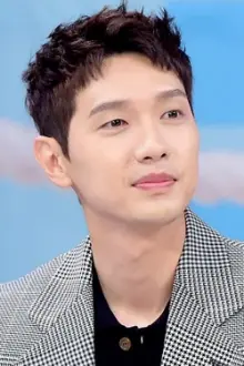 Ji Hyun-woo como: Shin-ho Jang