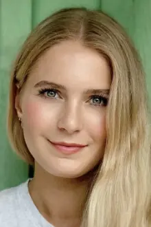 Silje Hagrim Dahl como: Isalin