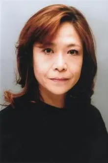 Maiko Kazama como: 