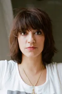 Ana Lily Amirpour como: Lily