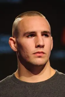 Rory MacDonald como: 