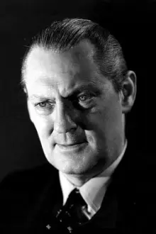 Lionel Barrymore como: Frederick Harmon