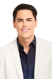 Tom Sandoval como: Ben / Max