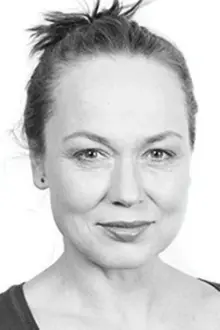 Marianne Nielsen como: Mother