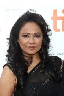 Seema Biswas como: Rakhee