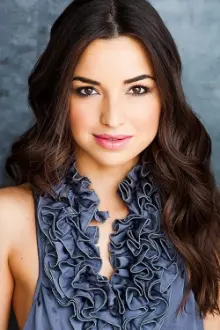 Jessica Meraz como: Emily