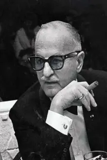 Darryl F. Zanuck como: Self (archive footage)