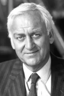 John Thaw como: James Kavanagh QC