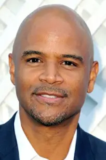 Dondré Whitfield como: 