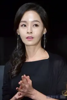 Yoon Sul-hee como: Jin-hee
