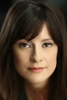 Tara Pratt como: Dana