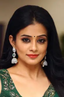 Priyamani como: Lakshmi