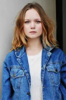 Sofie Eifertinger como: Svenja Bahnert