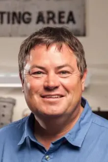 Mike Brewer como: Self - Presenter