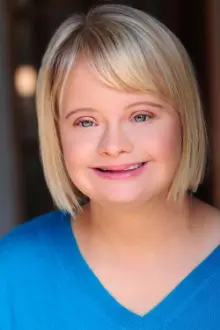 Lauren Potter como: Amber