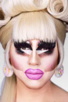 Trixie Mattel como: 