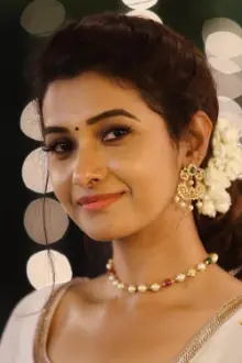 Priya Bhavani Shankar como: Aarthi Thangavel