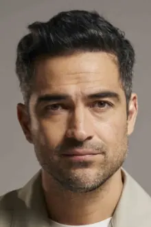 Alfonso Herrera como: Father Tomas Ortega