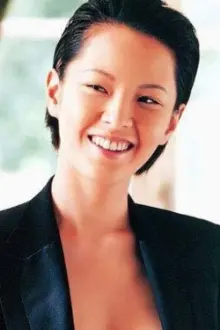 Crystal Suen Ah-Lei como: Emily Lam