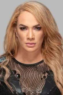 Lina Fanene como: Nia Jax