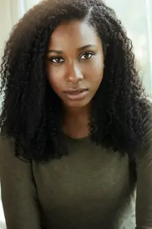 Naika Toussaint como: Maddy