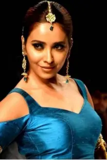 Asha Negi como: ASI Sumitra Joshi