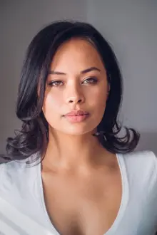 Frankie Adams como: Candy