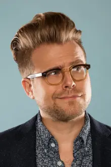 Adam Conover como: 