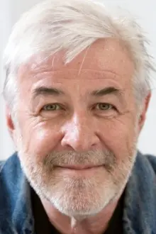 Jim Byrnes como: Dr. Glen Green