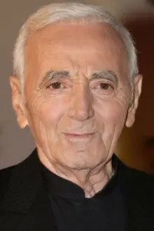 Charles Aznavour como: le père Rossi