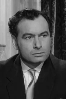 Conrad Phillips como: Inspector Coates