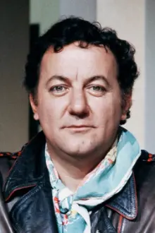 Coluche como: Trainee inspector Michel Clément / Commissioner Jules Clément