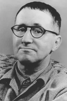 Bertolt Brecht como: 