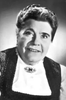 Annie Rosar como: Mrs. Künzli