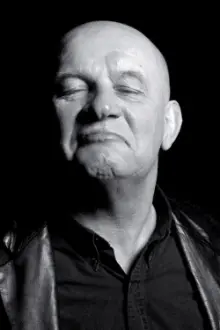 Brian Glover como: Art