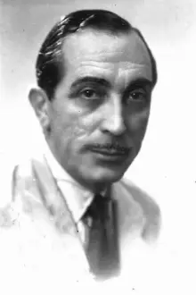 Antonio Prieto como: Nicolás González